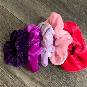 Pink and purple velvet scrunchie set hair ties